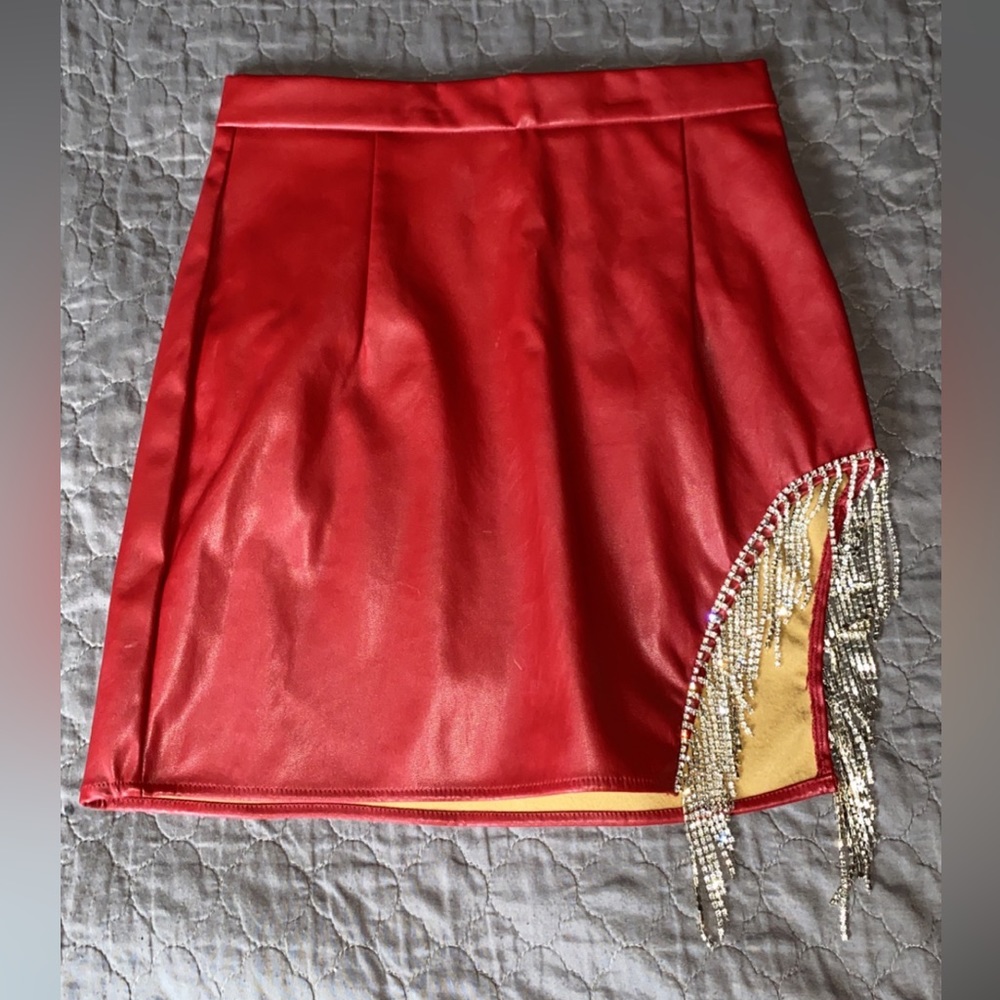 Boutique skirt! Perfect for Vegas!